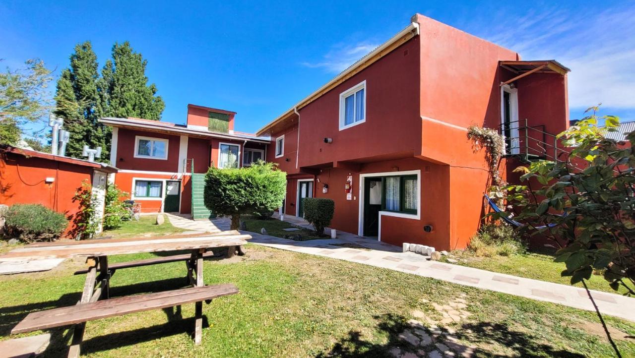 Amancay Hostal Patagonico 호텔 엘 칼라파테 외부 사진