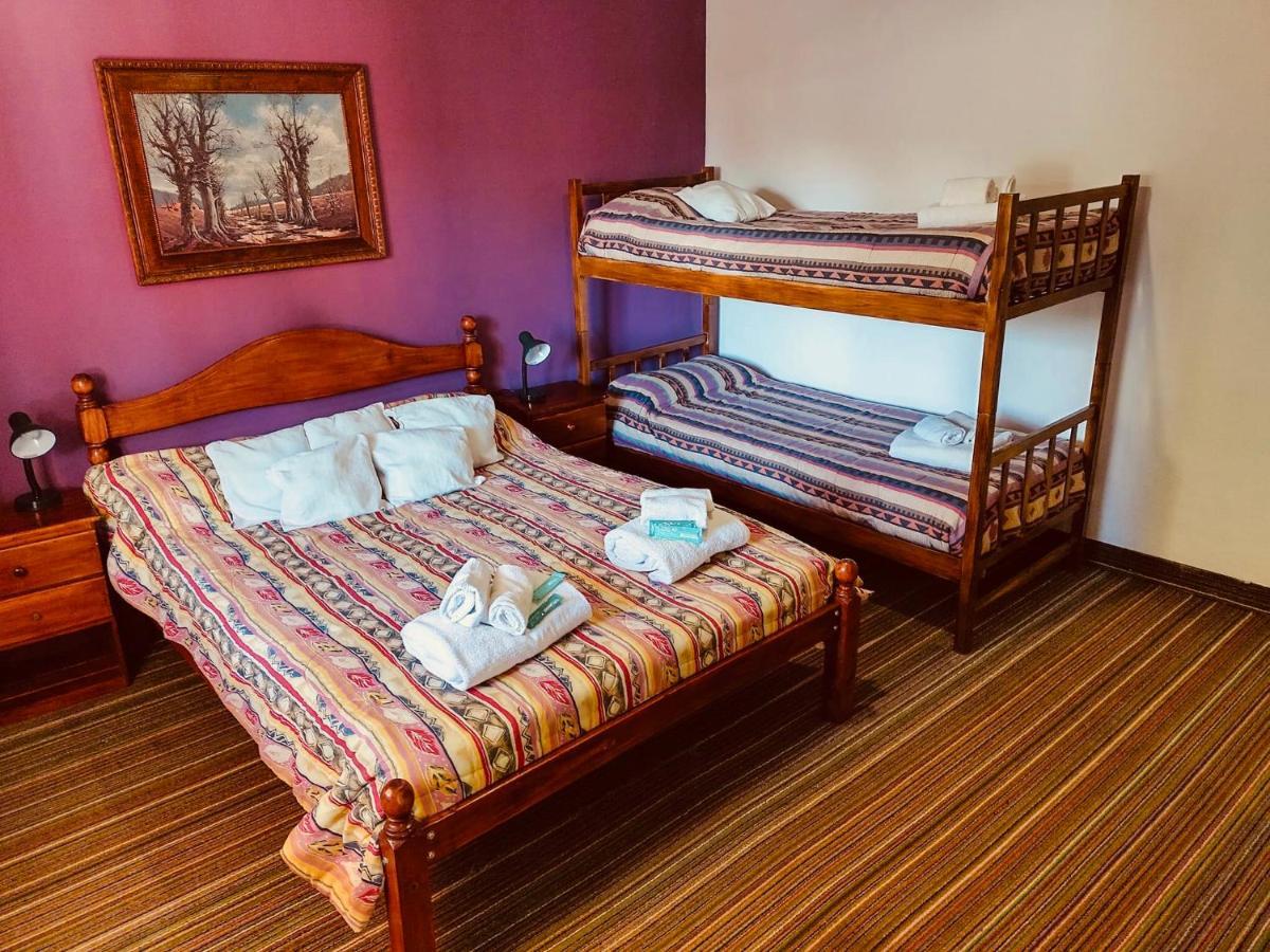 Amancay Hostal Patagonico 호텔 엘 칼라파테 외부 사진